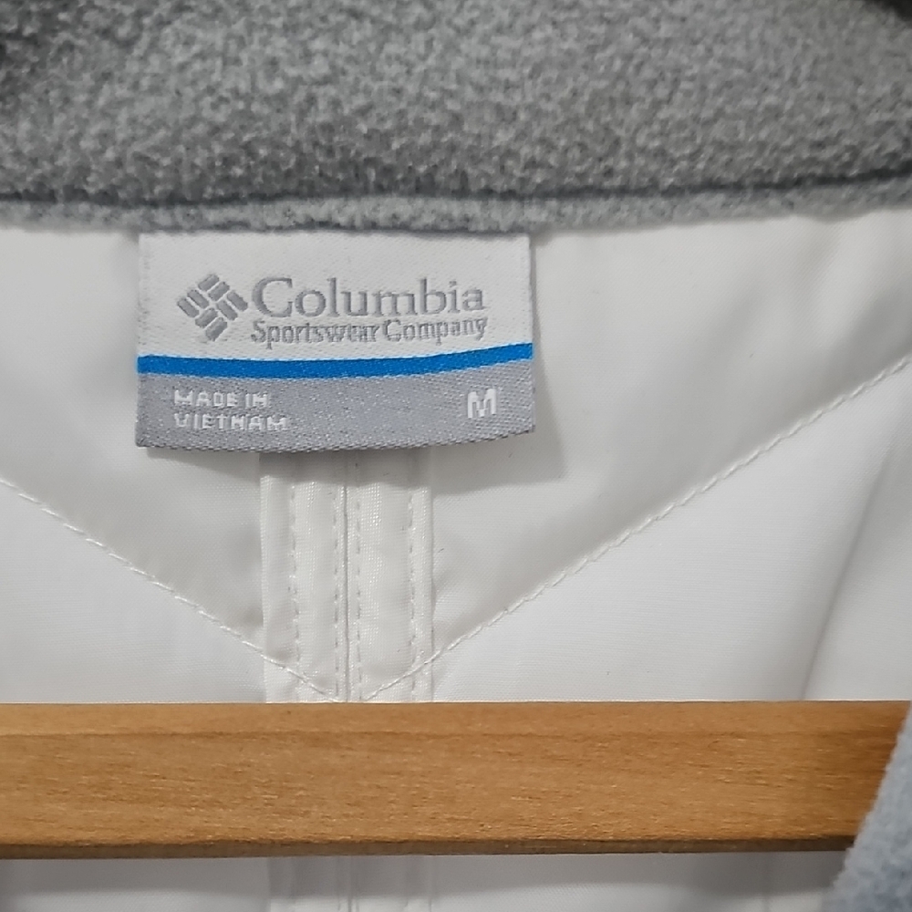Columbia White and Gray Quilted Vest - Picture 2 of 3
